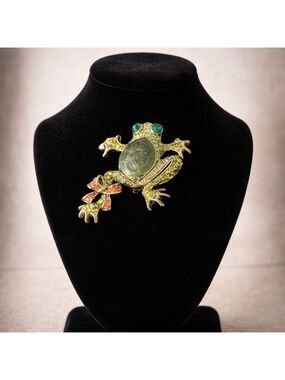 Vintage Gold Plated Green Rhinestone Frog Brooch w/ Jeweled Leg Bow